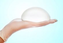 Mis prótesis mamarias ya tienen 10 años. Debo cambiarlas? Recambio de protesis mamarias en Soloestetica