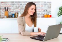 Los 5 signos de envejecimiento que Zoom delata en tiempos de pandemia medicina-estetica-5-signos-envejecimiento-pandemia-Zoom