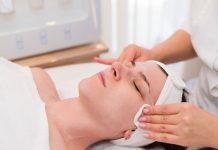 Peeling en verano? Conoce una alternativa segura y moderna para una piel radiante Peeling en verano? Conoce una alternativa segura y moderna para una piel radiante