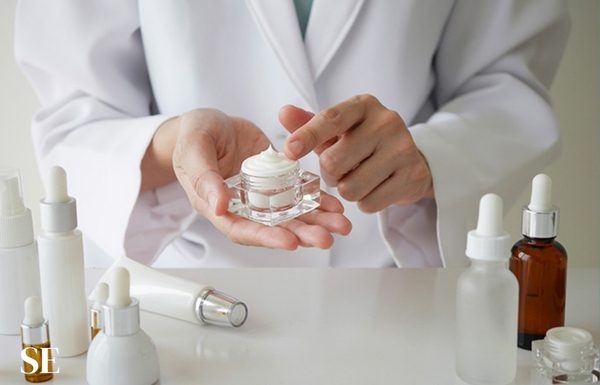 ¿Dermatológico o cosmético? La diferencia que casi nadie explica cuando compras skincare ¿Dermatológico o cosmético? La diferencia que casi nadie explica cuando compras skincare