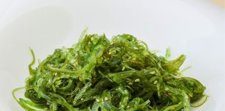 No es skincare: es lo que estás comiendo, y tu piel lo sabe No es skincare: es lo que estás comiendo, y tu piel lo sabe